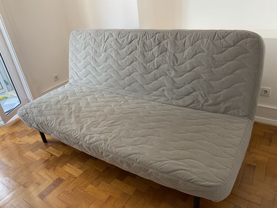 Sofá-cama IKEA- impecável e pouco usado!