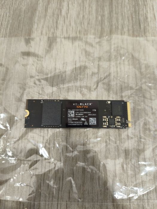 1TB SSD Memory459820852964894720