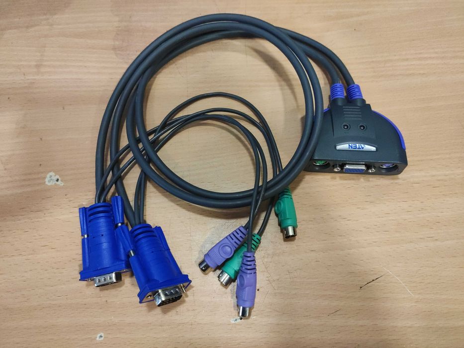 ATEN CS62S 2-Port PS/2 KVM Switch