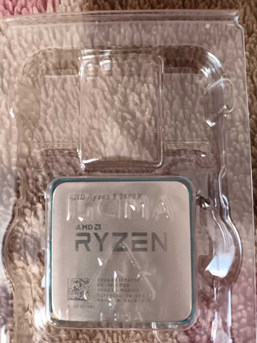 Процесор AMD Ryzen 5 2600X