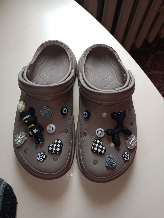 Продам кроксы 37 размер