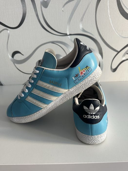 Продам Adidas gazelle honolulu city edition 43,5
