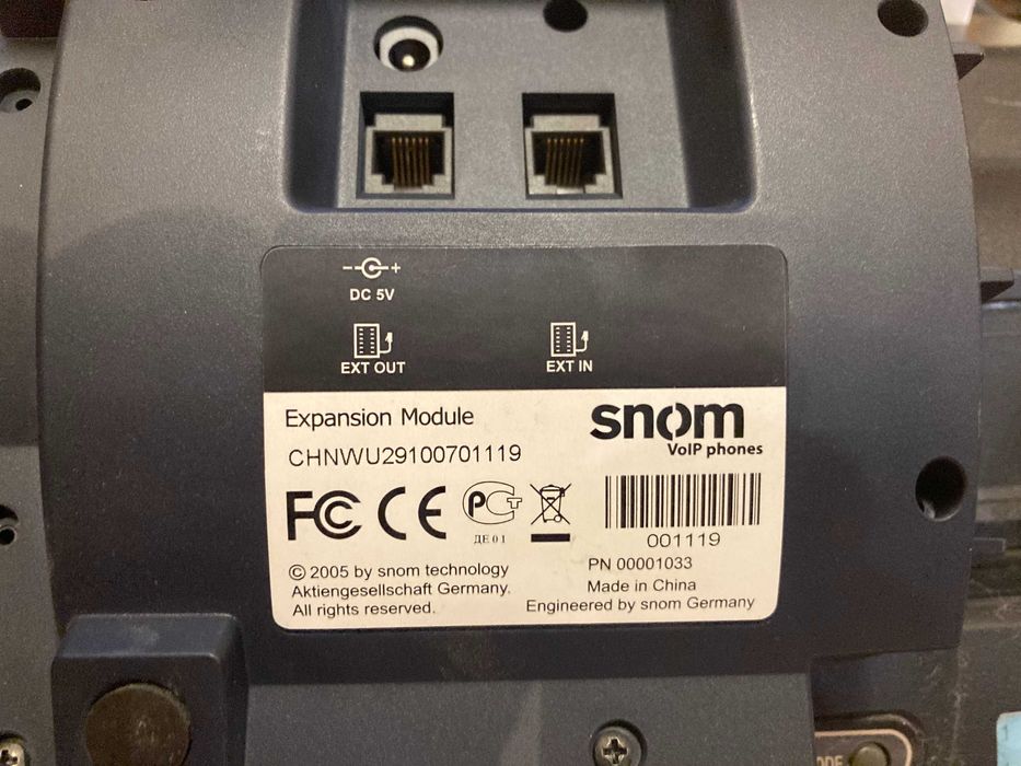 IP телефоны: Snom/Linksys , IP шлюз Linksys , факс ( в ассортіменте)