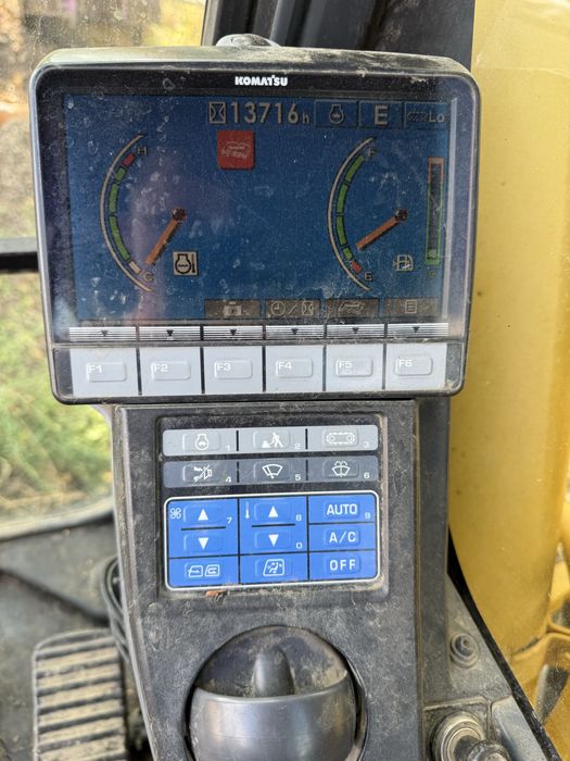 Koparka gąsiennicowa  Komatsu PC210LC 8k,08r,13700mth, cena do 31.12