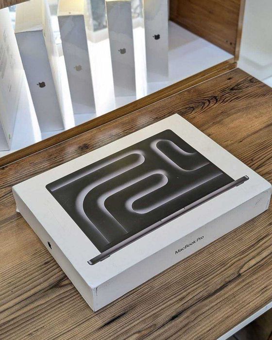 MacBook Pro 16 M4 Max  36/1TB Space Black (MX303LL/A)