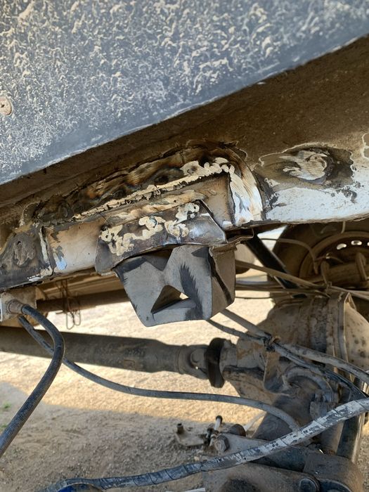 Зварювальні роботи кузовних елементів/авто