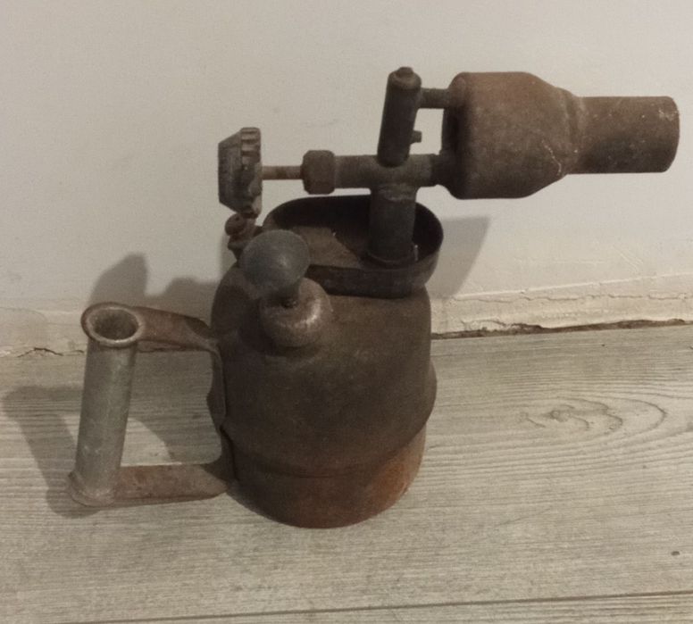 Горелка, керосиновая лампа