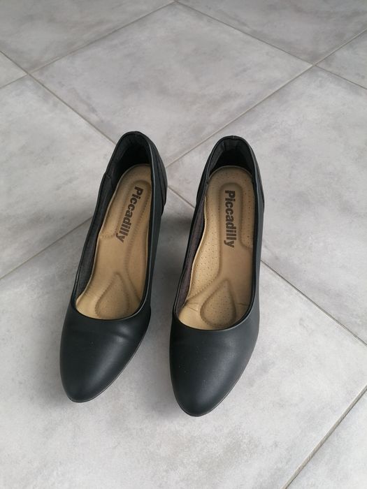 Sapatos PICCADILLY - Cor: preto - Número 37