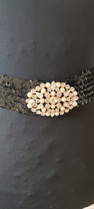 Elastyczny czarny cekinowy pasek z ozdobną klamrą elastic stretch belt