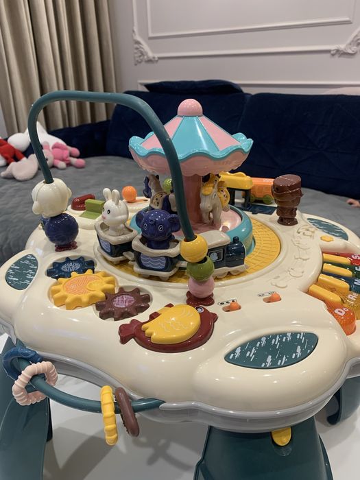 Інтерактивний музичний столик.