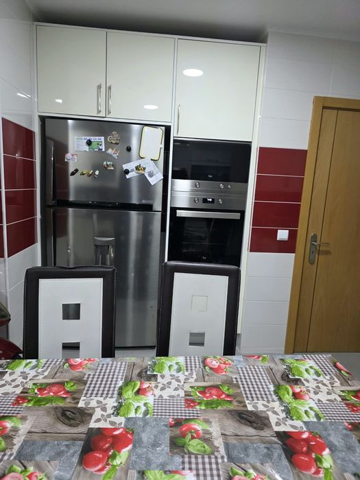 Alugo Quarto em Albufeira