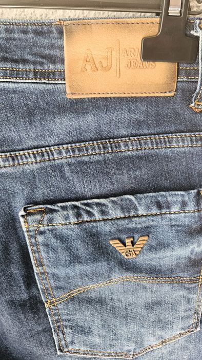 Krótkie spodenki bermudy szorty Armani Jeans roz 31