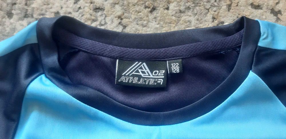 Sprzedam nową koszulkę sportową firmy Athetic-7