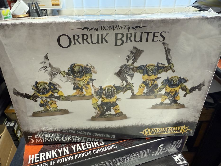 Age of Sigmar - Ironjawz Orruk Brutes