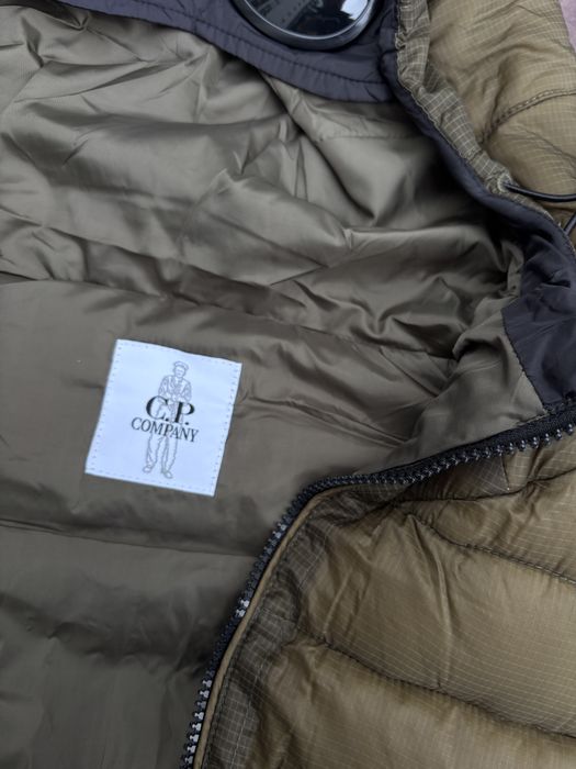 Чоловіча жилетка C.P. COMPANY SHELL мужская хакі олива black з лінзами