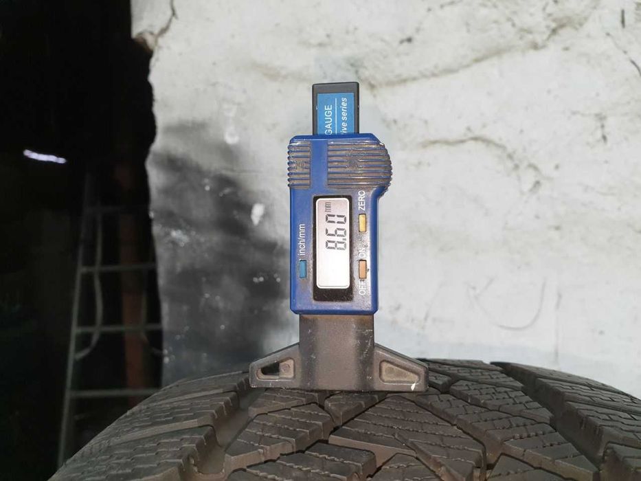 Cztery Opony zimowe 225/50R18 8,5mm Uniroyal WinterExpert 2022r