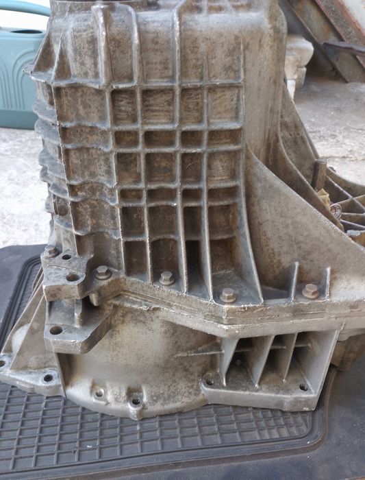 На Ford Focus MK1 Форд Фокус, Transit, Connect КПП 5 мех. 1.8 дизель XS4R-7F096