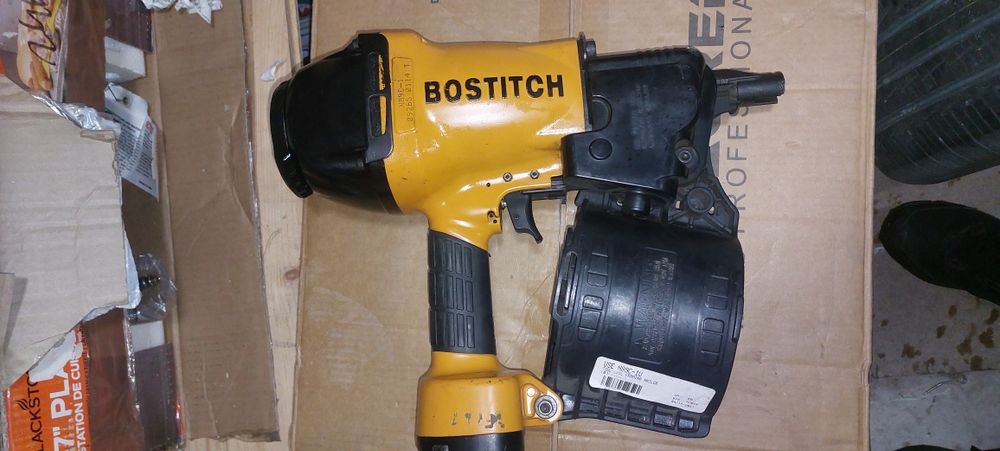 Нейлер для піддонів та будівництва Bostitch N89C