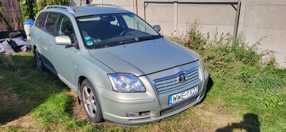 Toyota Avensis Uszkodzona