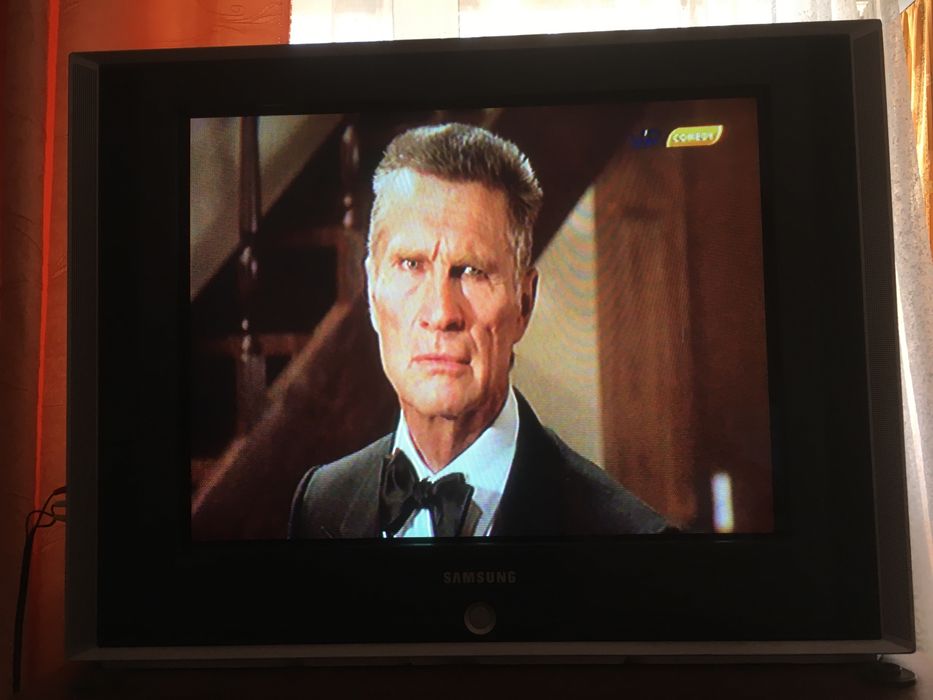 Продам Телевизор Samsung CS-29M21SSQ стерео звучание, плоский экран.