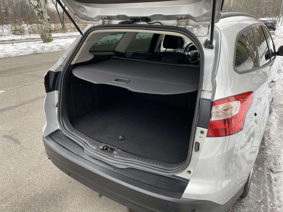 Форд фокус універсал