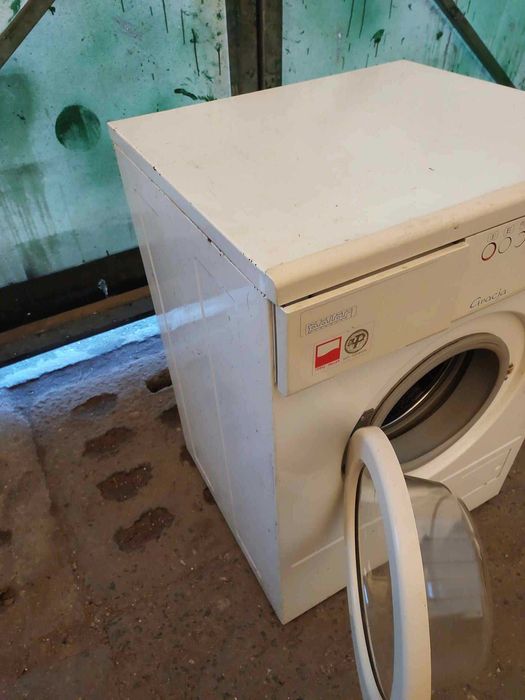 Pralka automatyczna Polar typ P0 g585 wsad 5 kg grzałka 2000 W