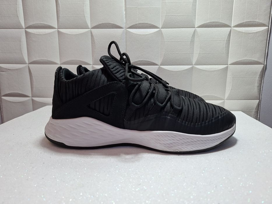 Jordan Formula 23, rozmiar 42,5