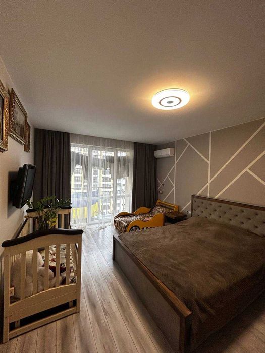 3-кімнатна квартира 93 м² у ЖК «Листопад» з якісним ремонтом