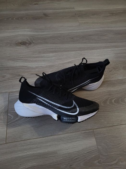 Кросівки чоловічі Nike Air Zoom Tempo Next% (42)