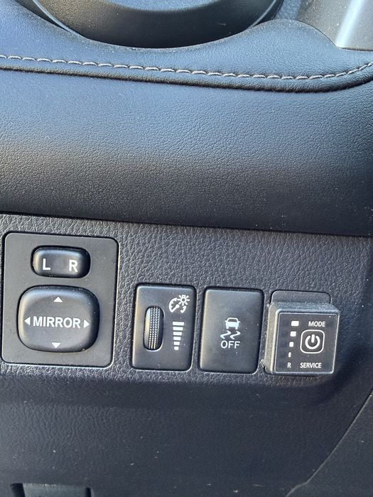 Toyota rav 4 XLE