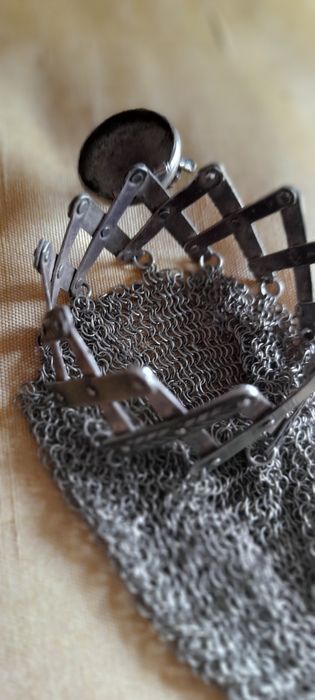 Linda bolsa em prata