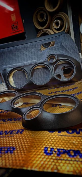 Акустичні подіуми на авто , автозвук