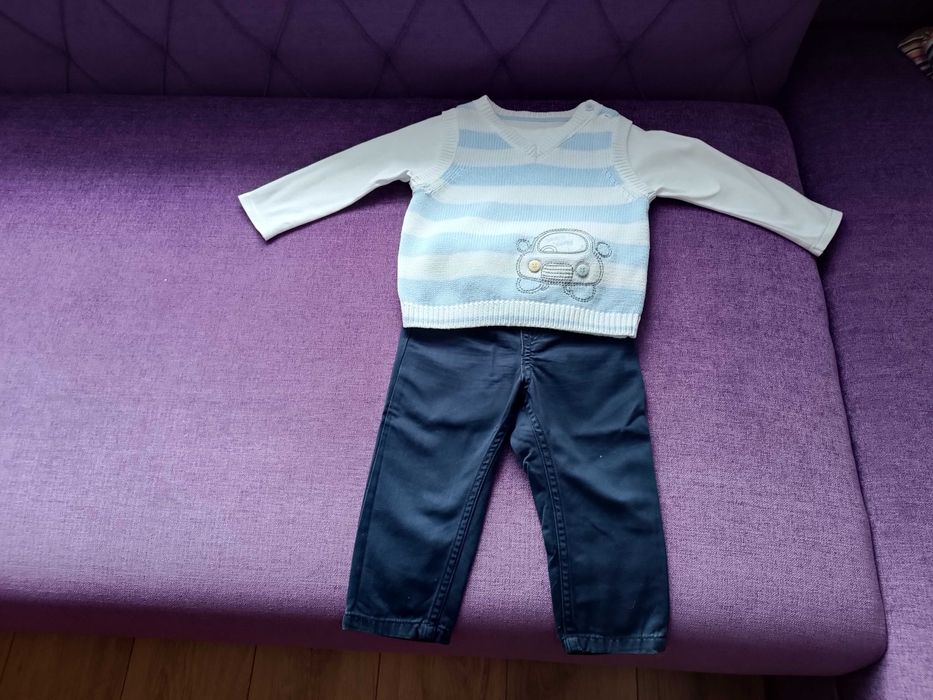 Sweterek i dżinsy