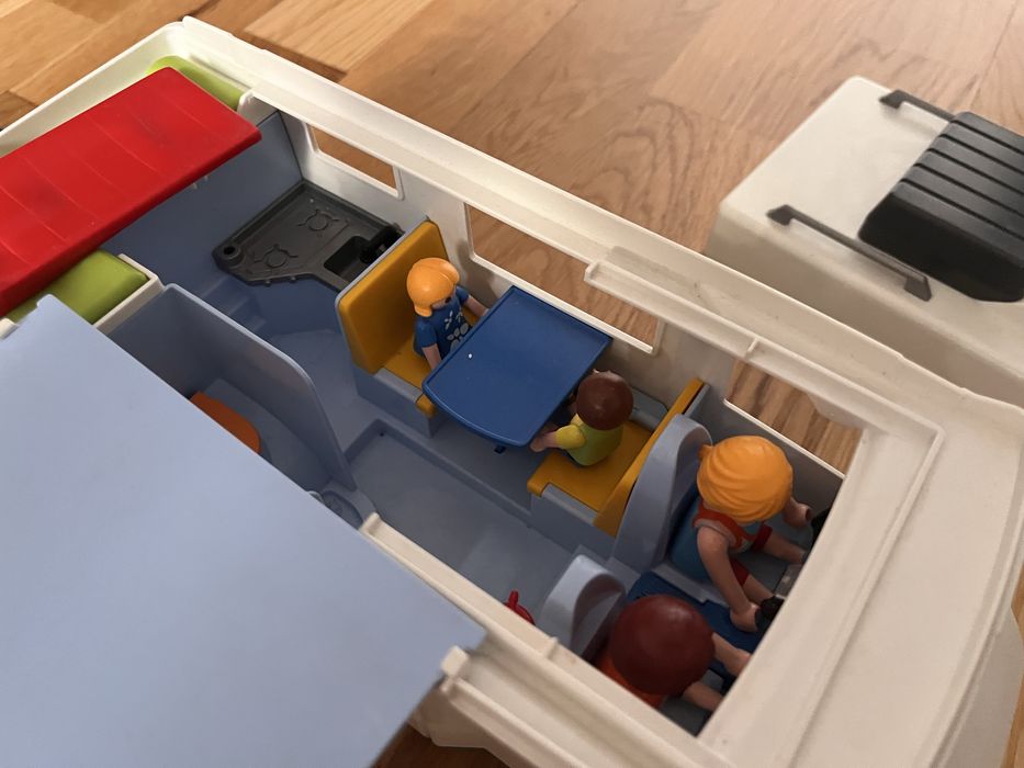 Playmobile szkoła kamper zagroda królików