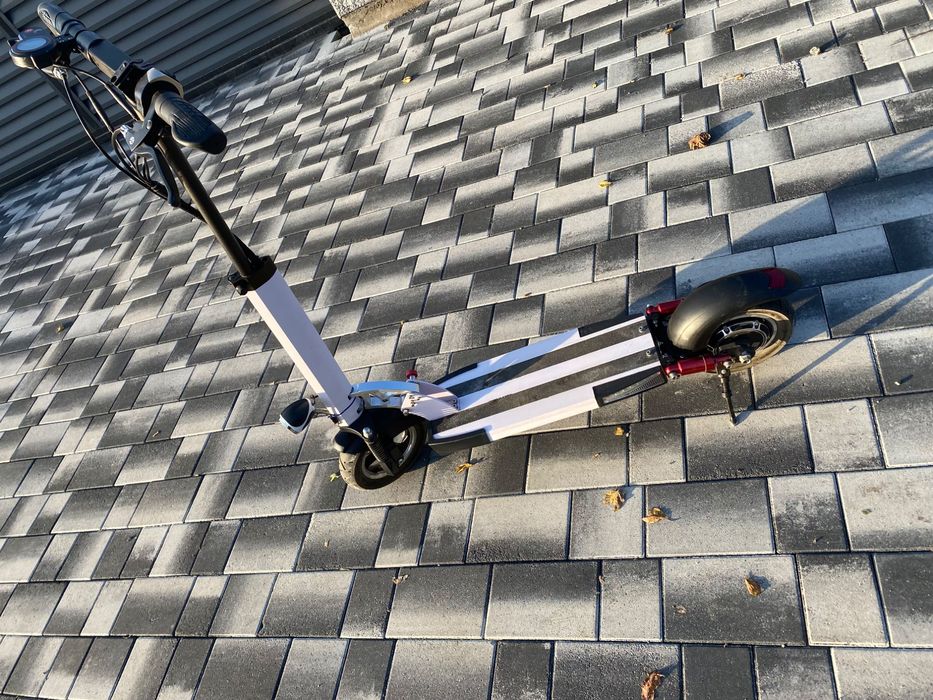 Продам електро самокат