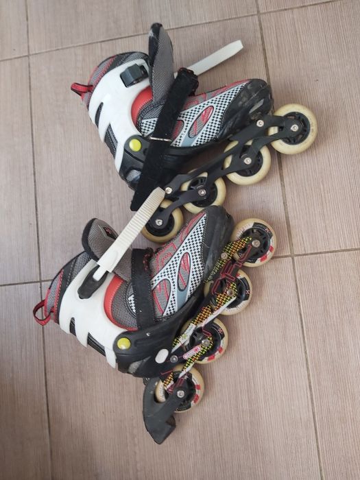 Роликові ковзани