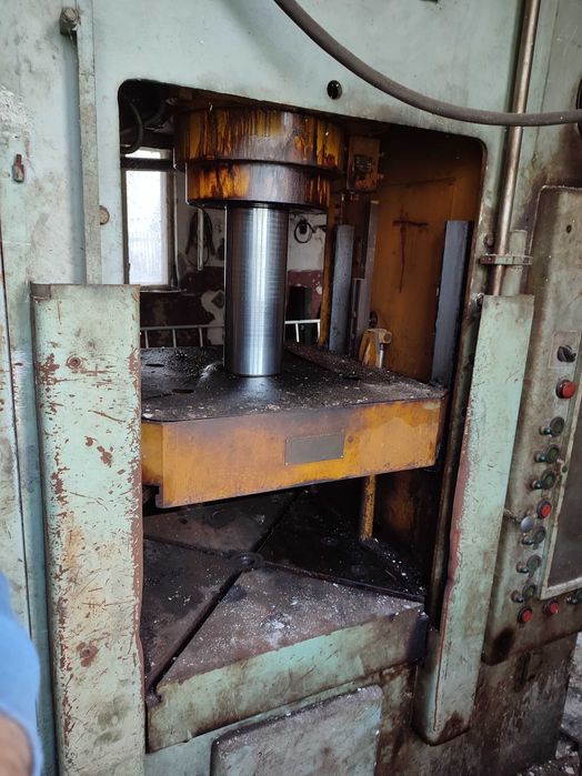 Prasa hydrauliczna 100t PHM
