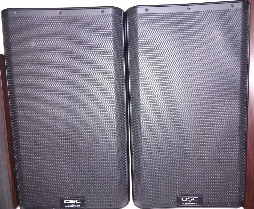 Vendo 2x Colunas QSC 12.2