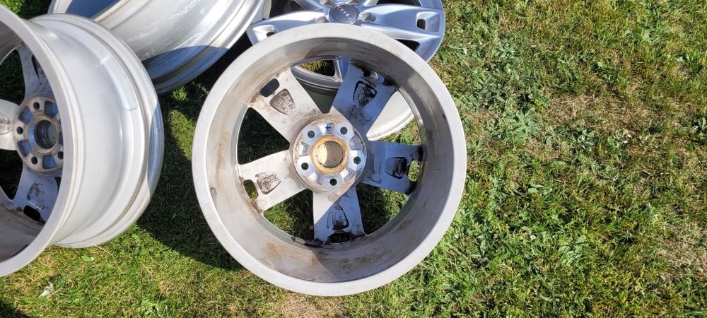 17" Audi 5x112 A3 Golf Skoda Volkswagen Seat Oryginalne