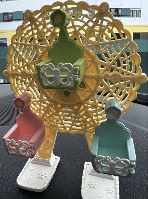 Roda  de jardim- Sylvaian families