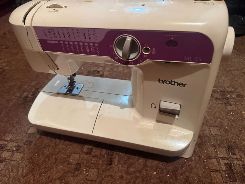 Швейна машинка Brother