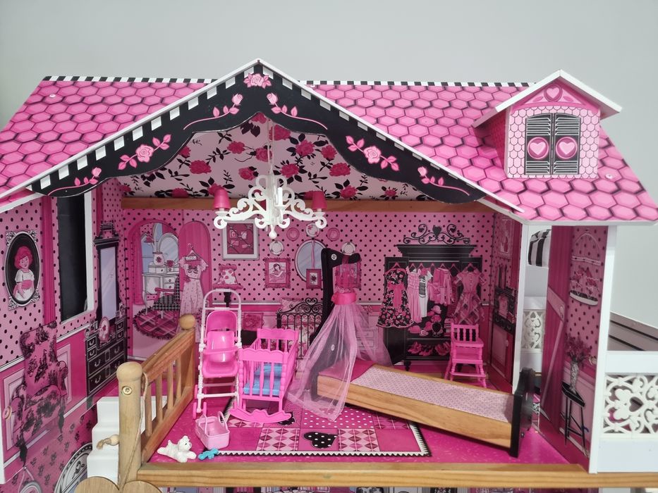 KidKraft - Drewniany domek dla lalek Amelia z mebelkami 83 x 41 x 121