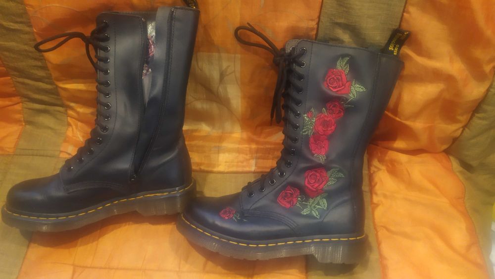 Dr.MARTENS VONDA Black Softy - róże