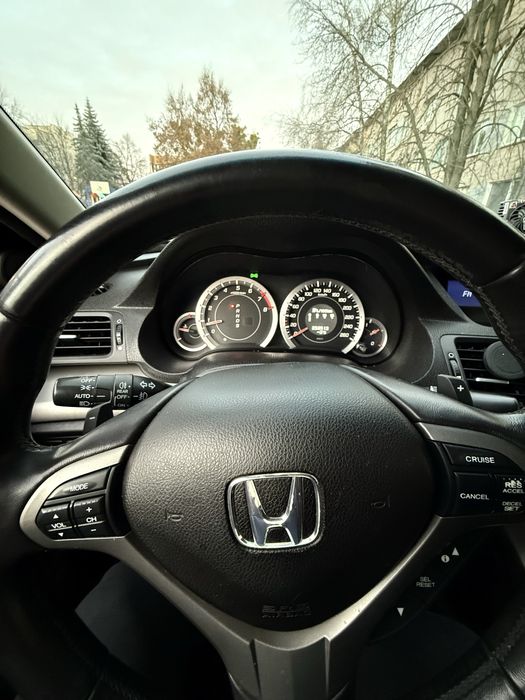 Honda accord 8 2.0 автомат 2010 г.