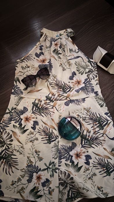 Чудовий літній комбінезон для відпочинку і для роботи