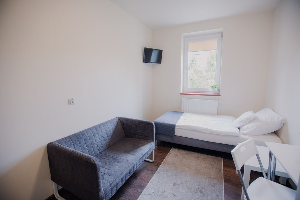 Mieszkania i Pokoje 1,2,3 os.Centr.Bełch+parking