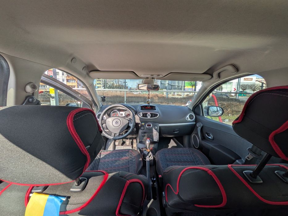 Продам свою Renault Clio 3