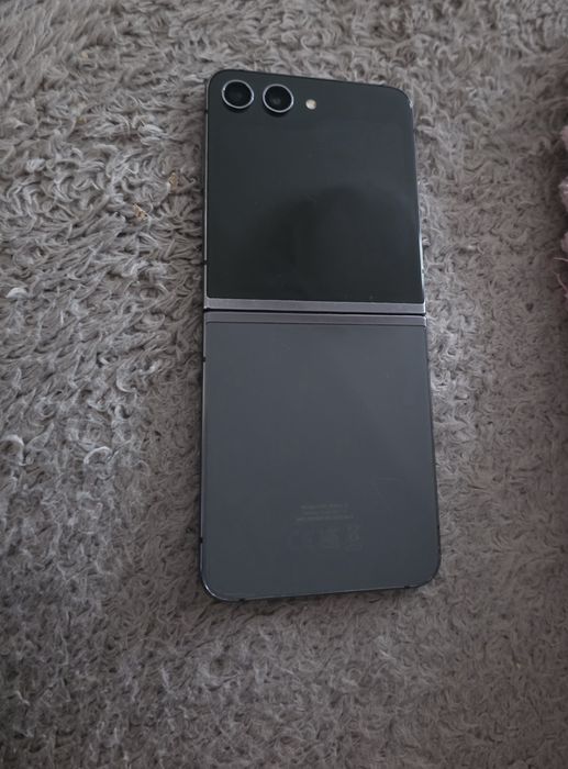 Sprzedam samsung z flip 5