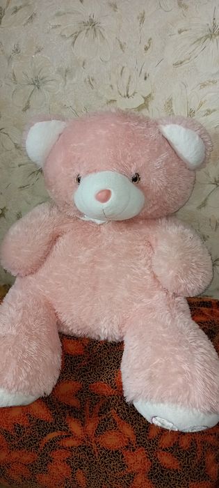 Продам мягкого мишку 70см