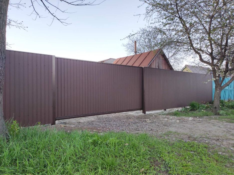 Ворота відкотні, розпашні, гаражні, секційні, калітки